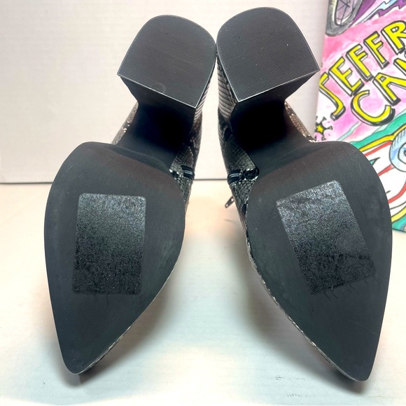 BNIB Jeffrey Campbell Dormant Black/Gray Snakeskin print platforms 6M - Picture 4 of 12